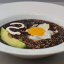 Frijoles Negros con Mole